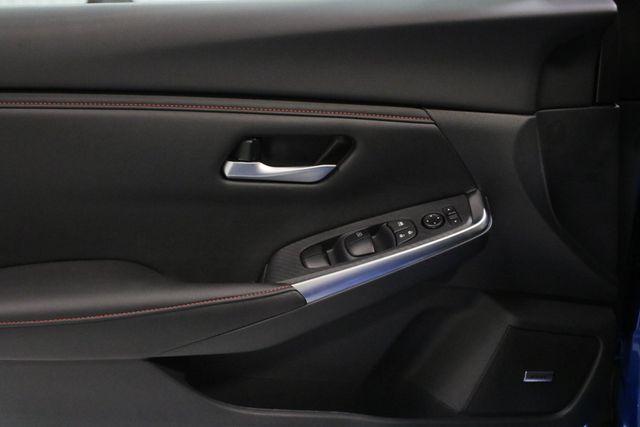 2025 Nissan Sentra SR photo 17
