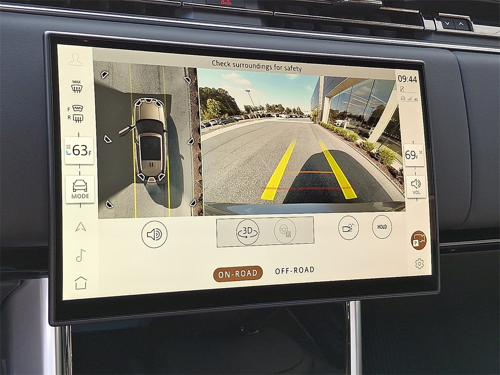 2025 Land Rover Range Rover Autobiography photo 17