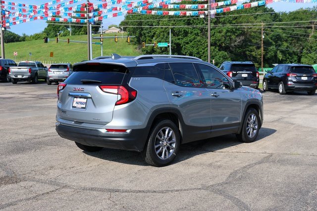 Used 2024 Sterling Metallic GMC SLT image 6