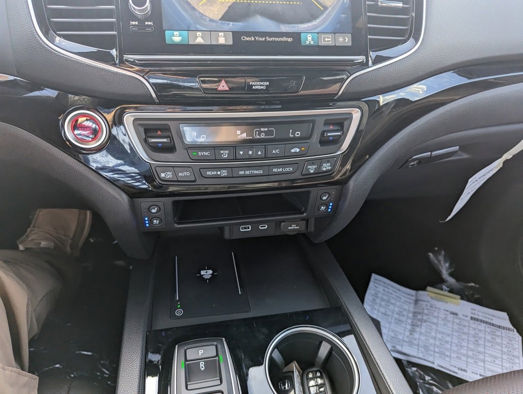 2025 Honda Ridgeline Black Edition photo 7