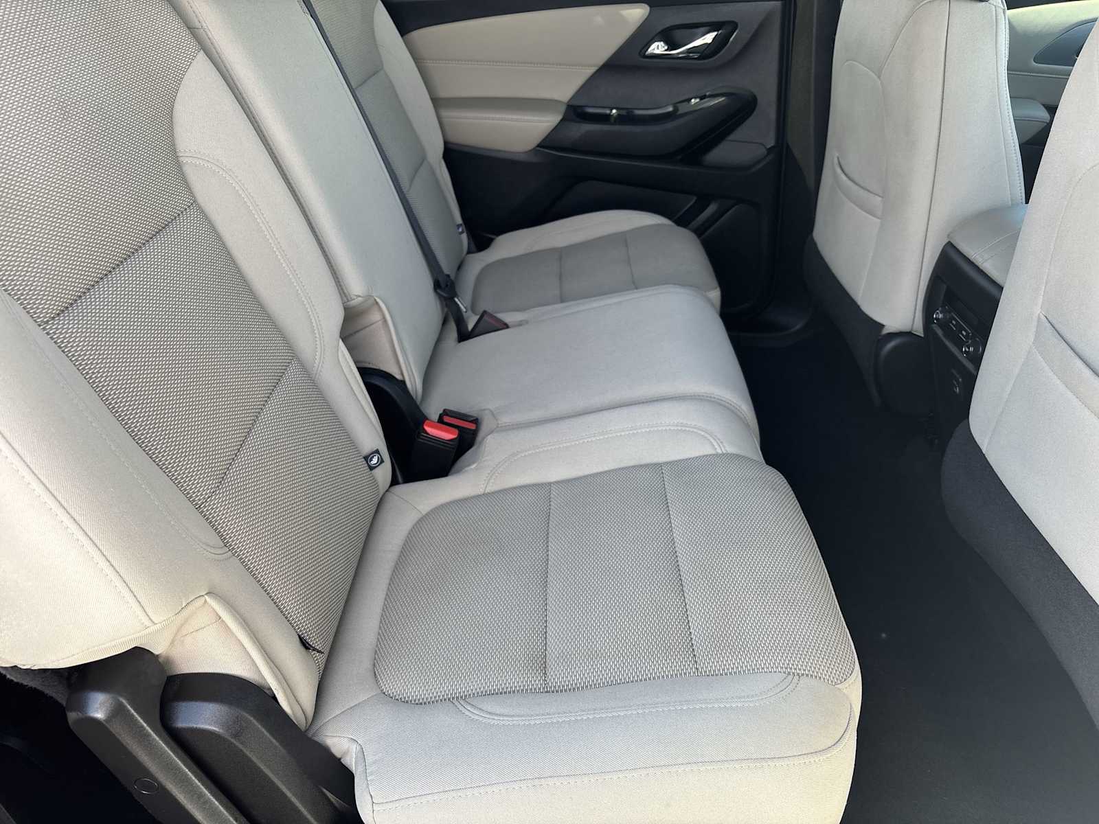 2022 Chevrolet Traverse LS photo 16