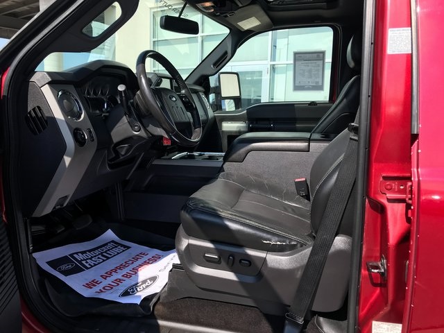 2015 Ford F-350 Lariat photo 4