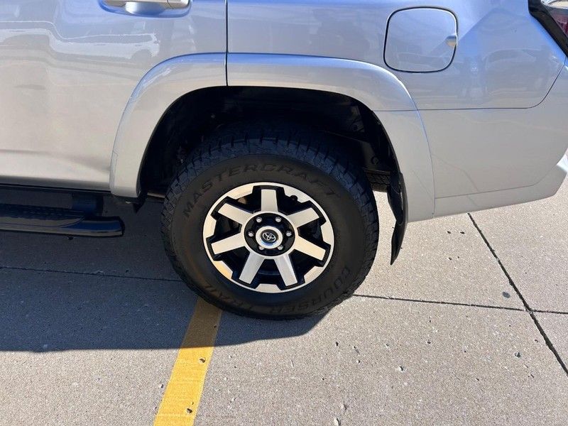 2023 Toyota 4Runner TRD Premium photo 3