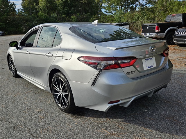 2023 Toyota Camry SE photo 10
