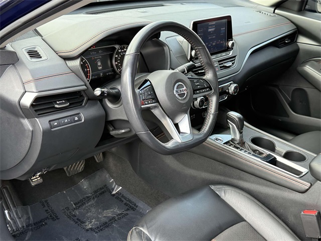 2021 Nissan Altima 2.5 SR photo 2