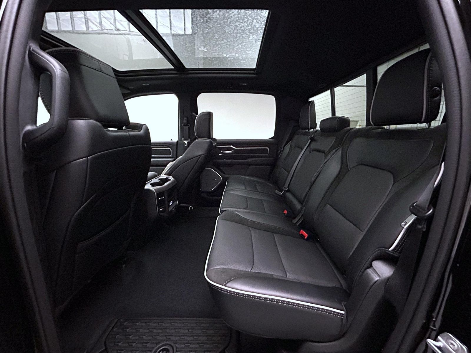 2026 Ram 1500 Laramie photo 8