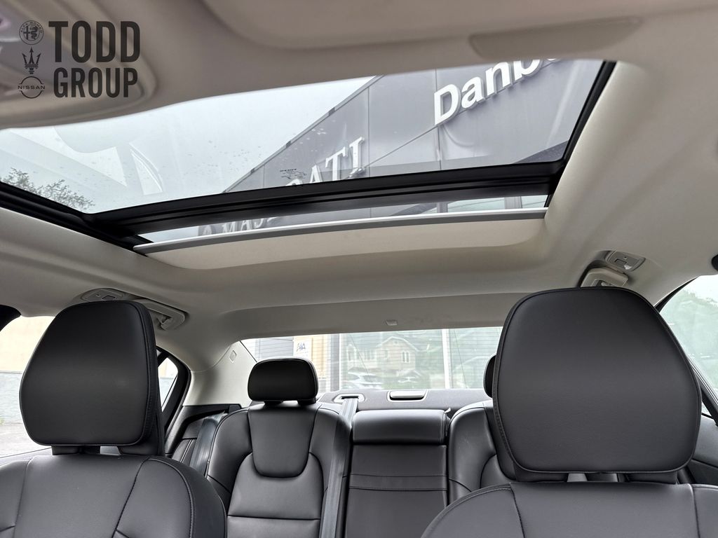 2025 Volvo S60 B5 AWD Core photo 20