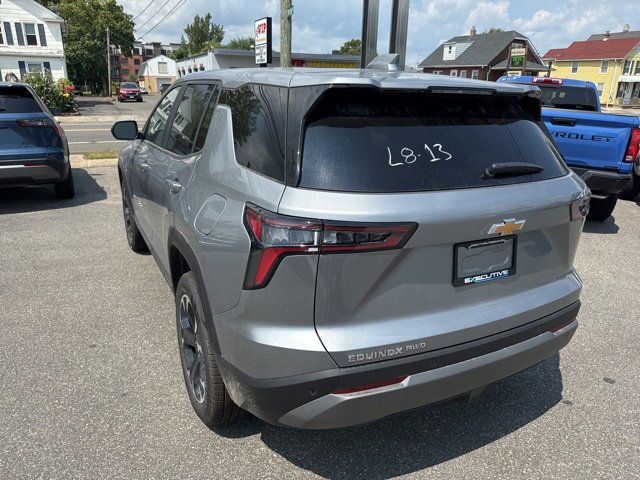 2026 Chevrolet Equinox LT photo 4
