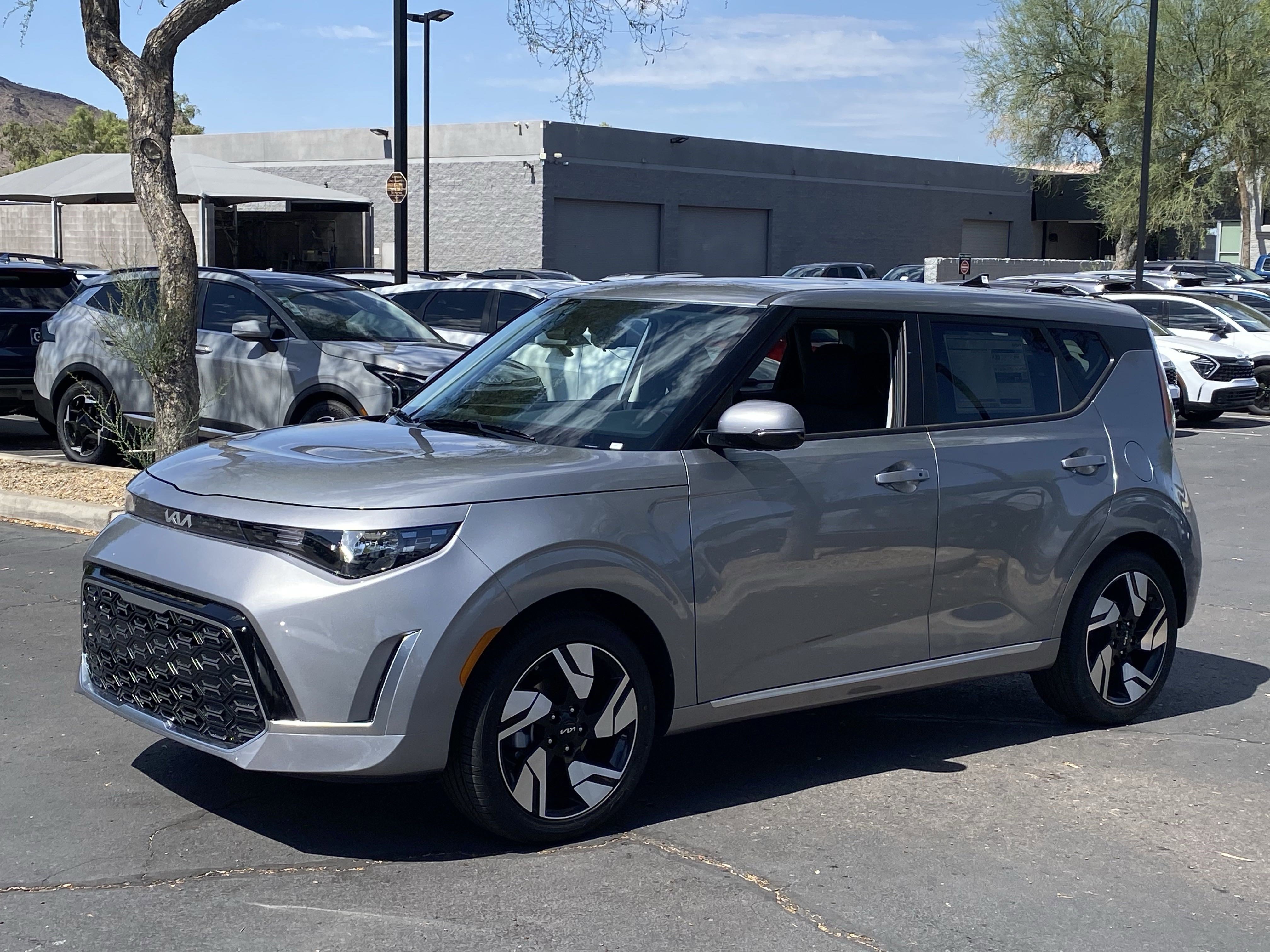 2025 Kia Soul GT-Line photo 3