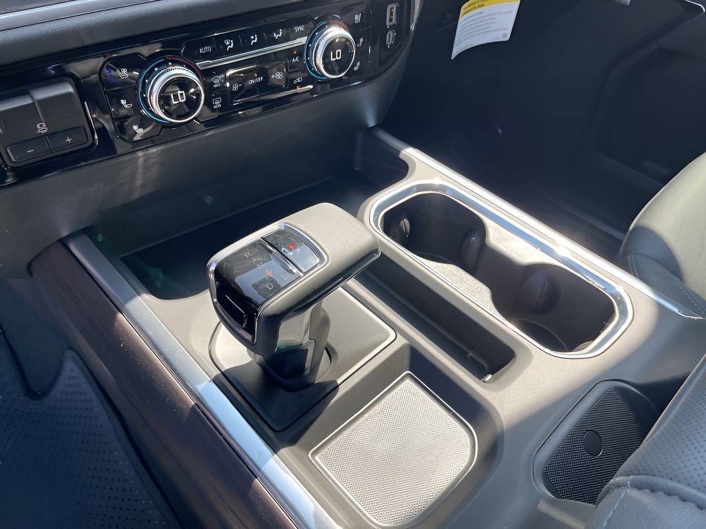 2025 Gmc Sierra 1500 SLT photo 26