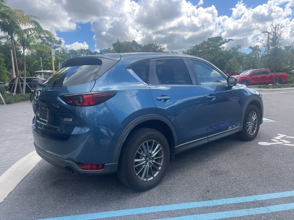 2017 Mazda CX-5 Touring photo 11