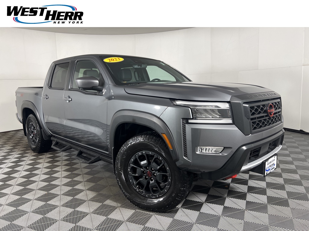 2023 Nissan Frontier PRO-4X's photo