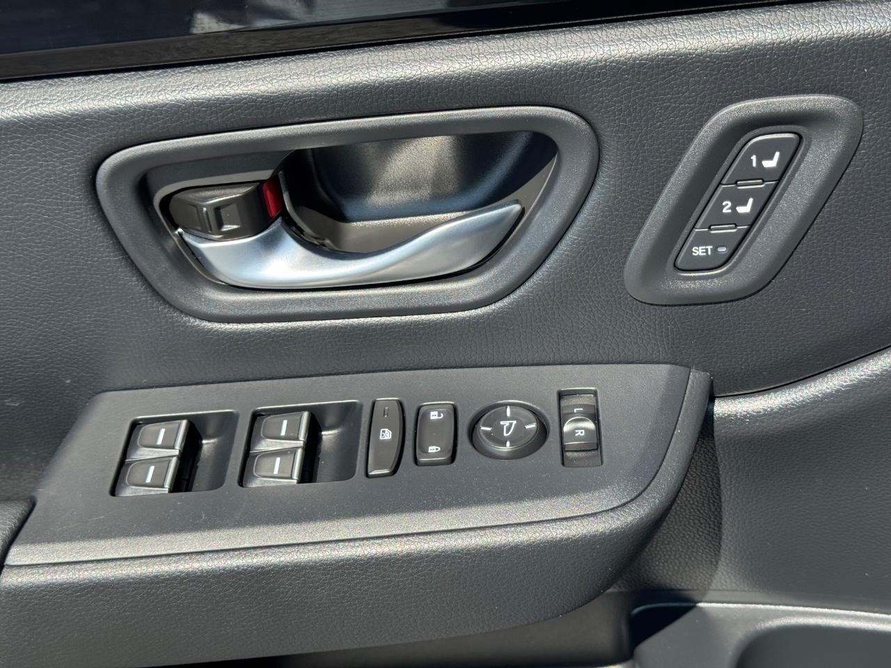 2025 Honda Pilot Touring photo 25