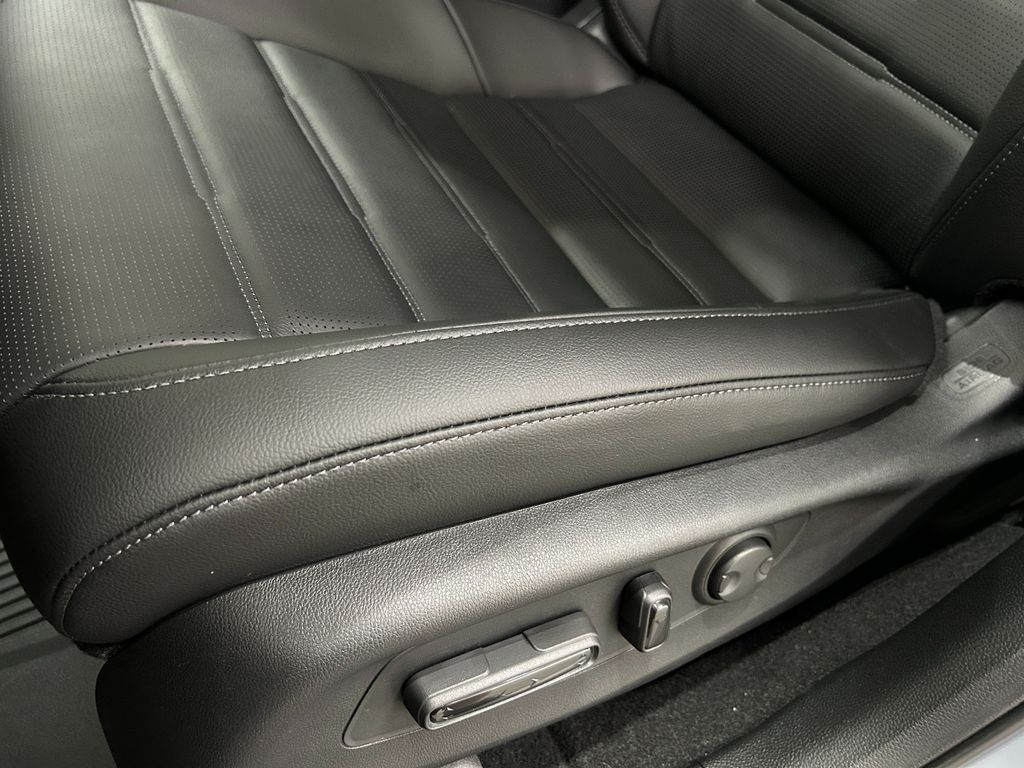 2026 Honda CR-V EX-L photo 14
