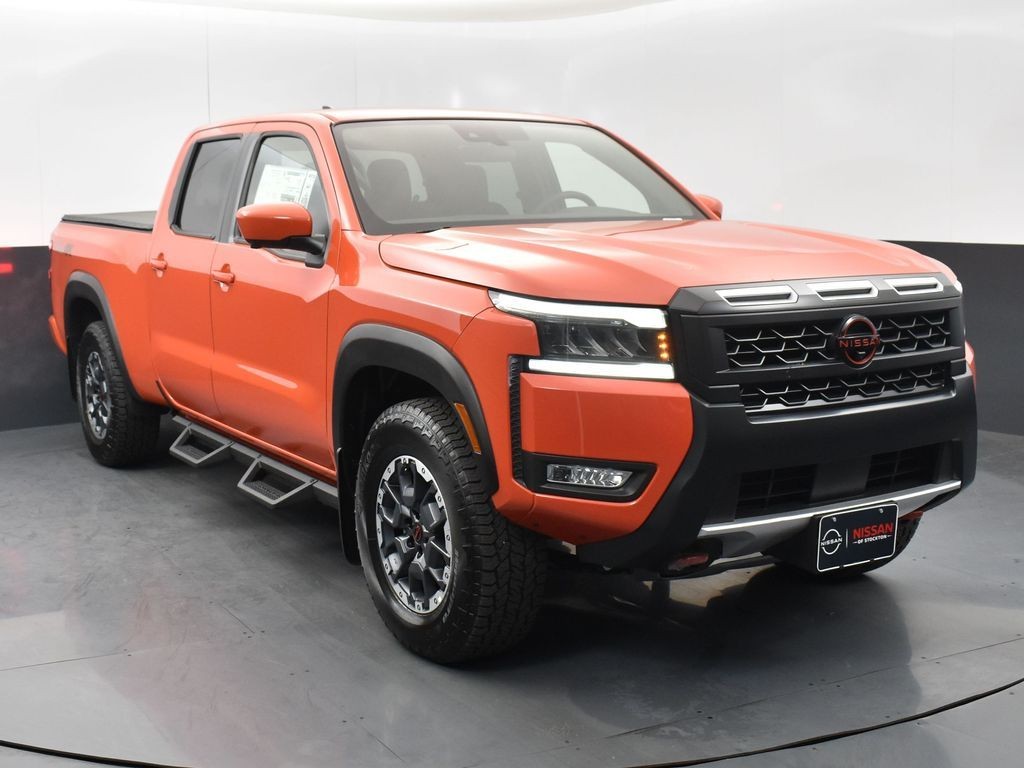 2026 Nissan Frontier PRO-4X's photo