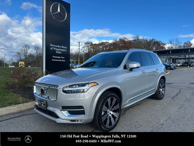 2025 Volvo XC90 Ultra's photo