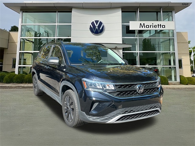 2022 Volkswagen Taos S's photo