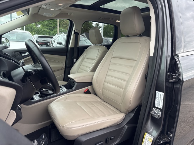 2019 Ford Escape Titanium photo 8