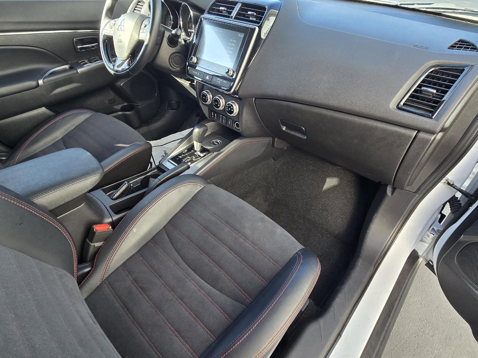 2024 Mitsubishi Outlander ES LE SE photo 28