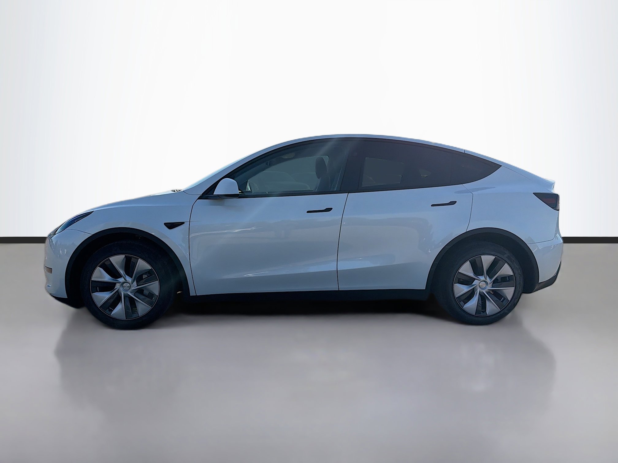 2023 Tesla Model Y Long Range photo 2