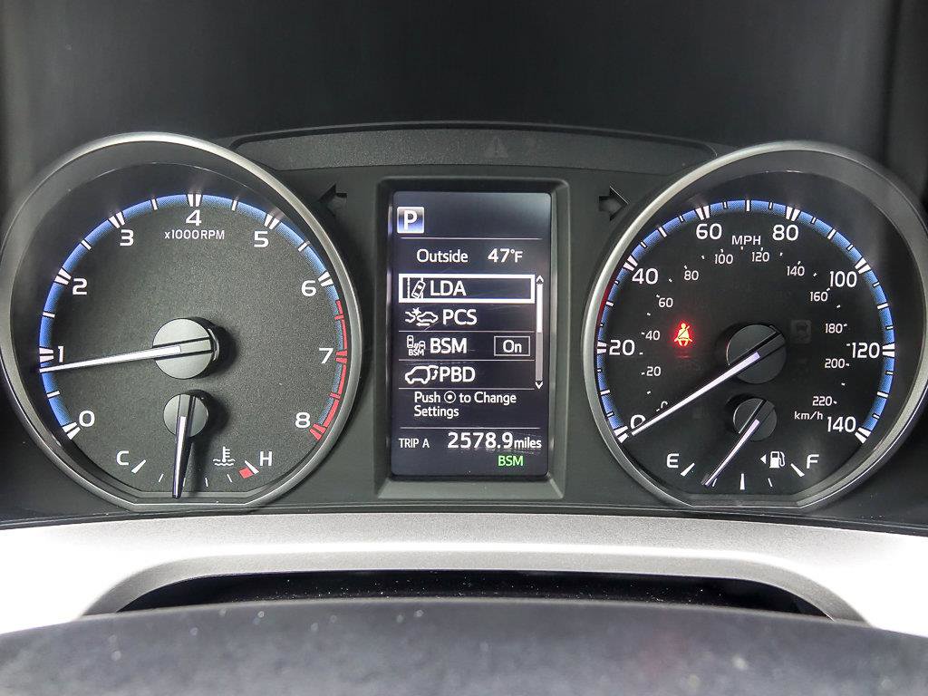 2018 TOYOTA RAV4 - Image 18