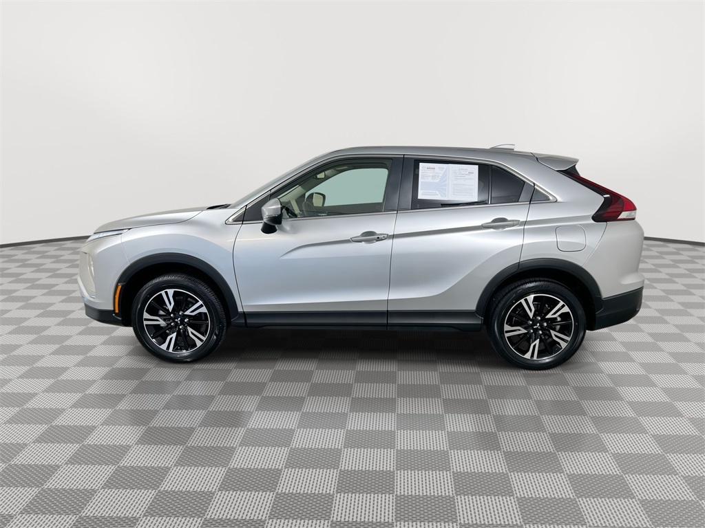 2025 Mitsubishi Eclipse Cross SE photo 4
