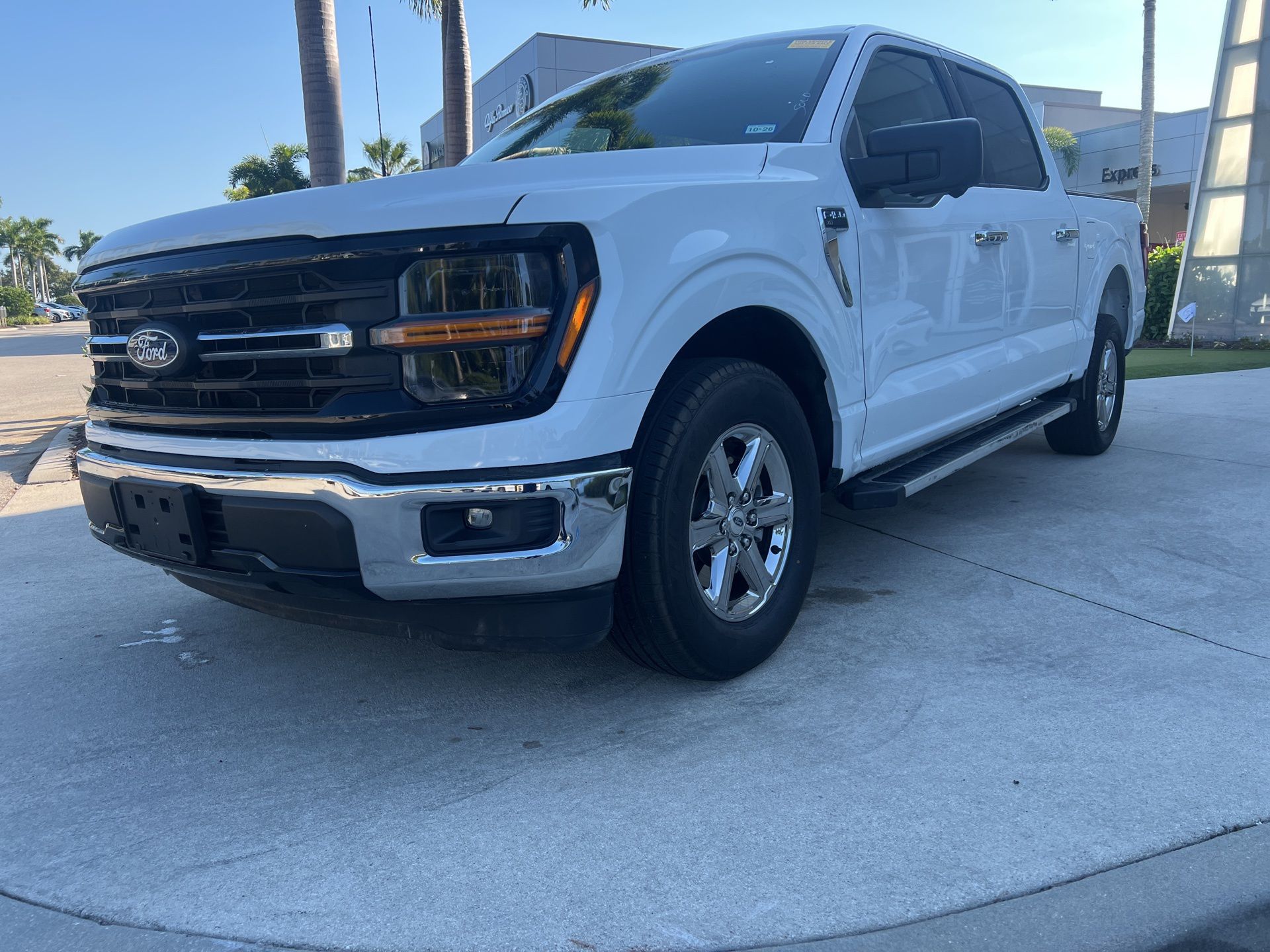 2024 Ford F-150 XLT photo 3