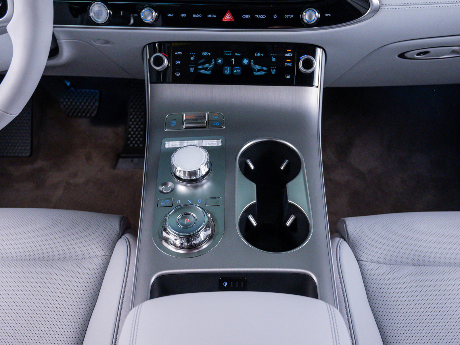 2026 Genesis GV70 2.5T Advanced photo 25