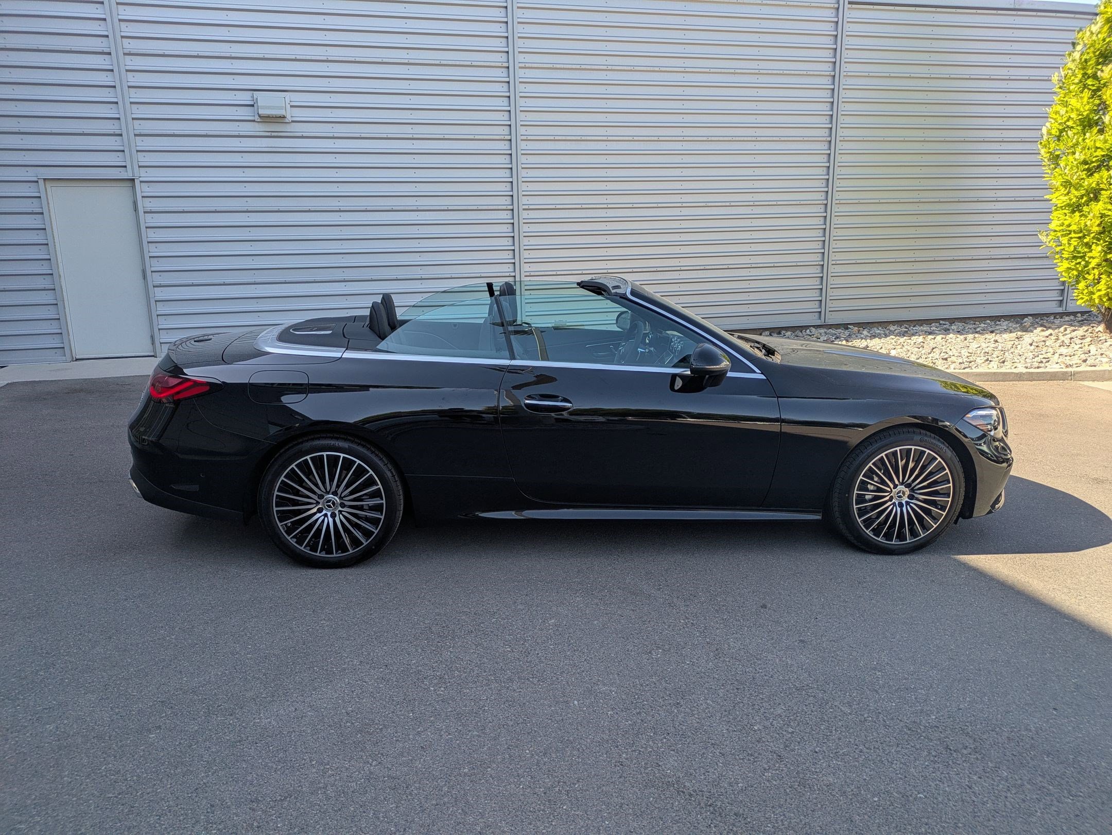 2025 Mercedes Benz CLE 450 4MATIC photo 2