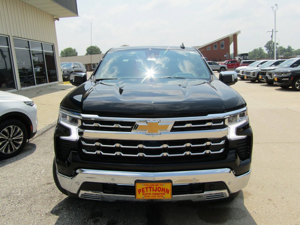 2026 Chevrolet Silverado 1500 LTZ photo 11