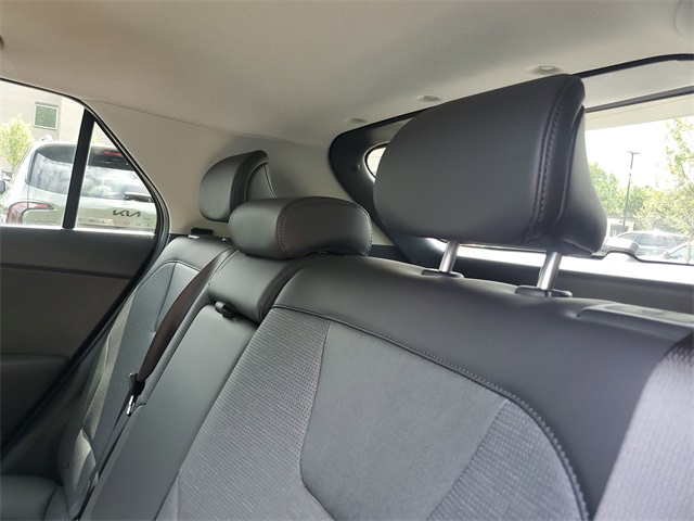 2025 Kia Niro Plug-In Hybrid SX photo 12