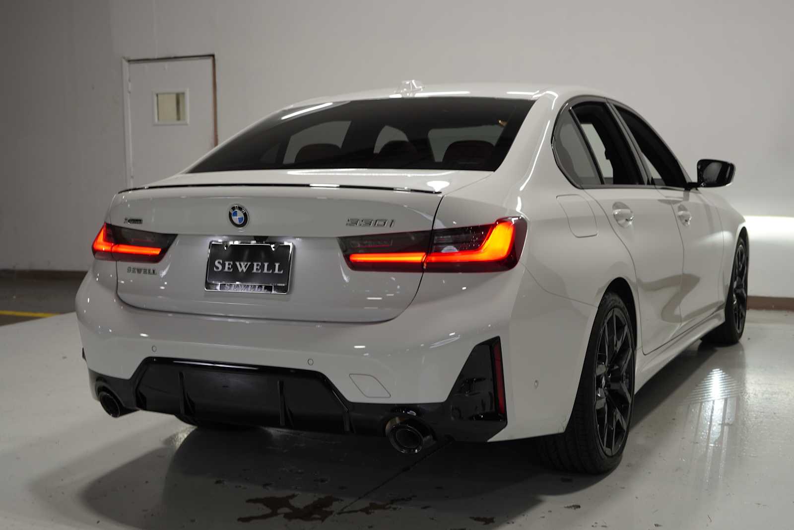 2025 Bmw 330i xDrive photo 4