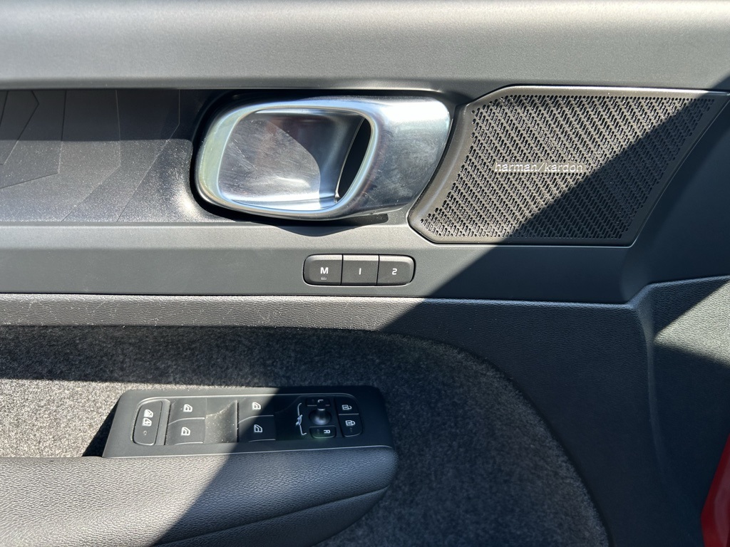 2023 Volvo C40 Recharge Ultimate photo 11
