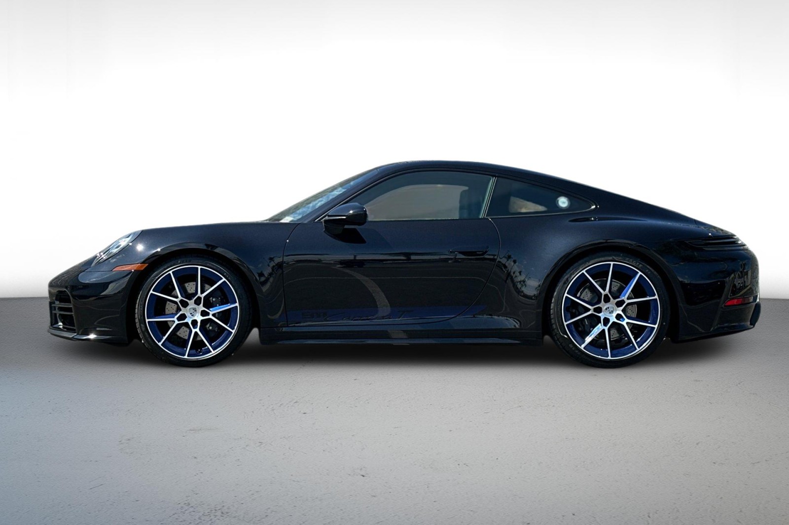 2026 Porsche 911 T photo 3