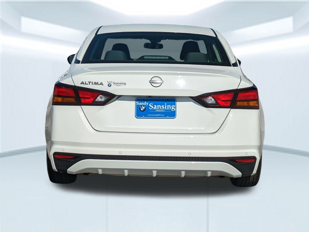 2024 Nissan Altima 2.5 S photo 2