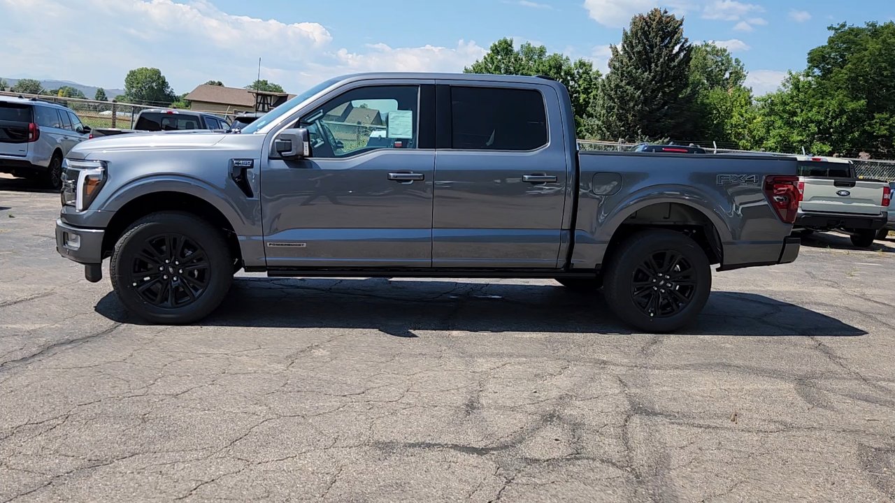 2025 Ford F-150 Platinum photo 3