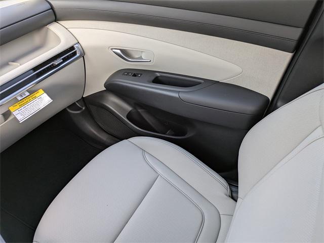 2025 Hyundai Tucson SEL Convenience photo 18