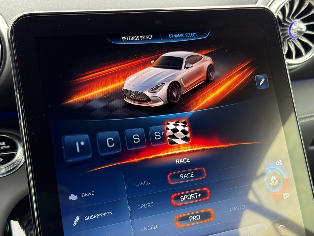 2025 Mercedes Benz AMG GT photo 4