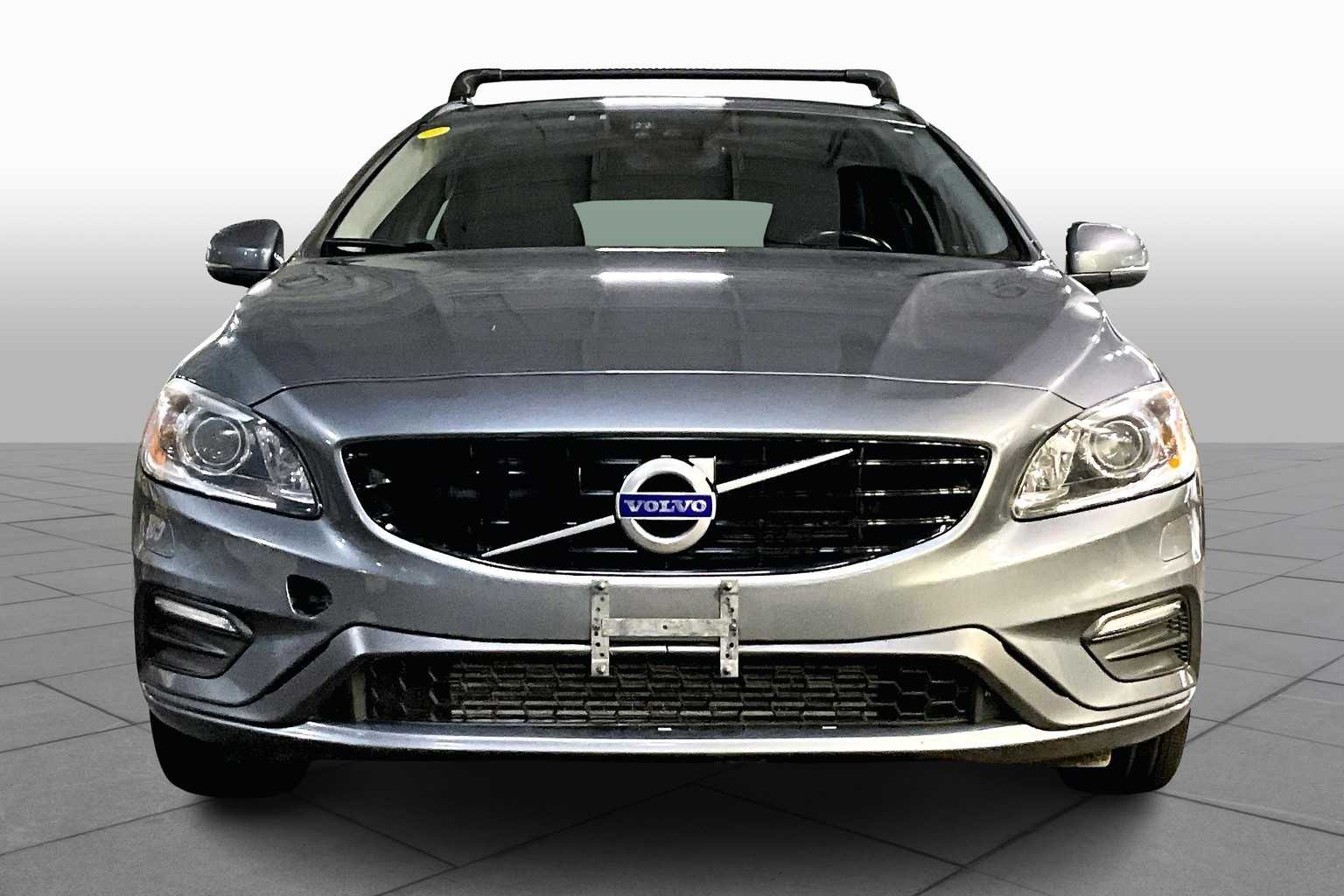 2018 Volvo V60 photo 3