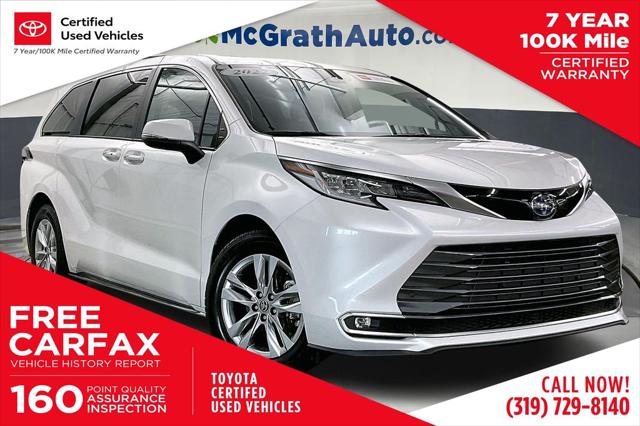 2022 Toyota Sienna Limited's photo