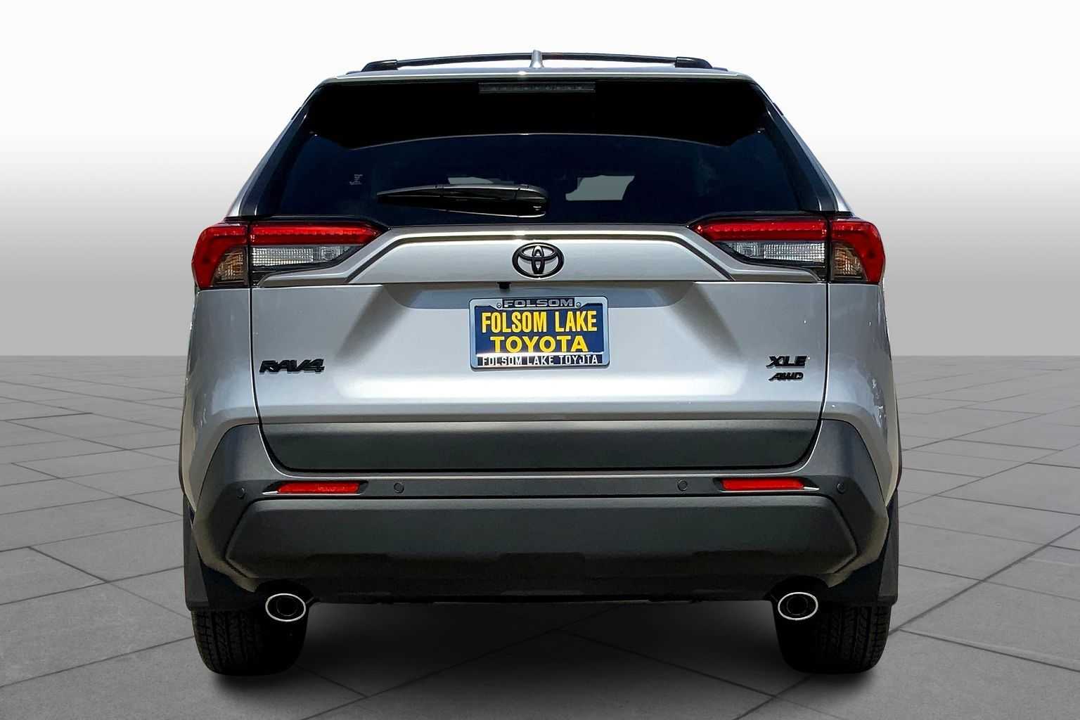 2025 Toyota RAV4 XLE Premium photo 4
