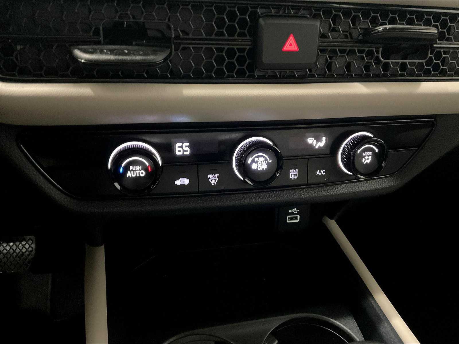 2023 Honda HR-V LX photo 25
