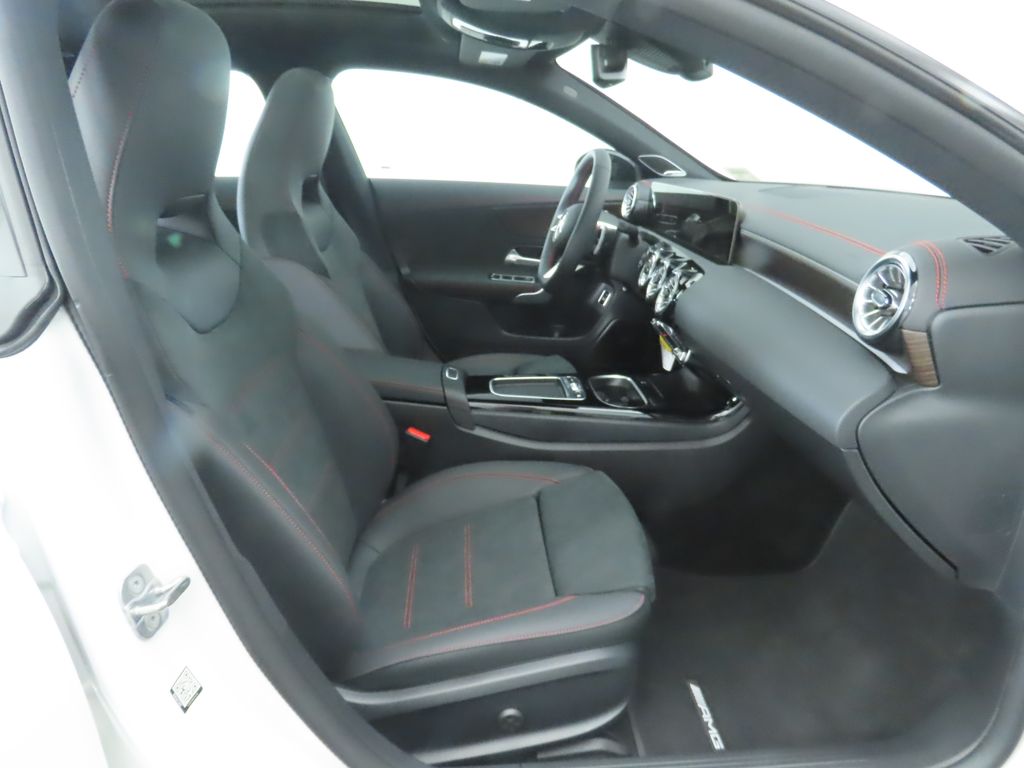 2026 Mercedes Benz CLA 250 4MATIC photo 21