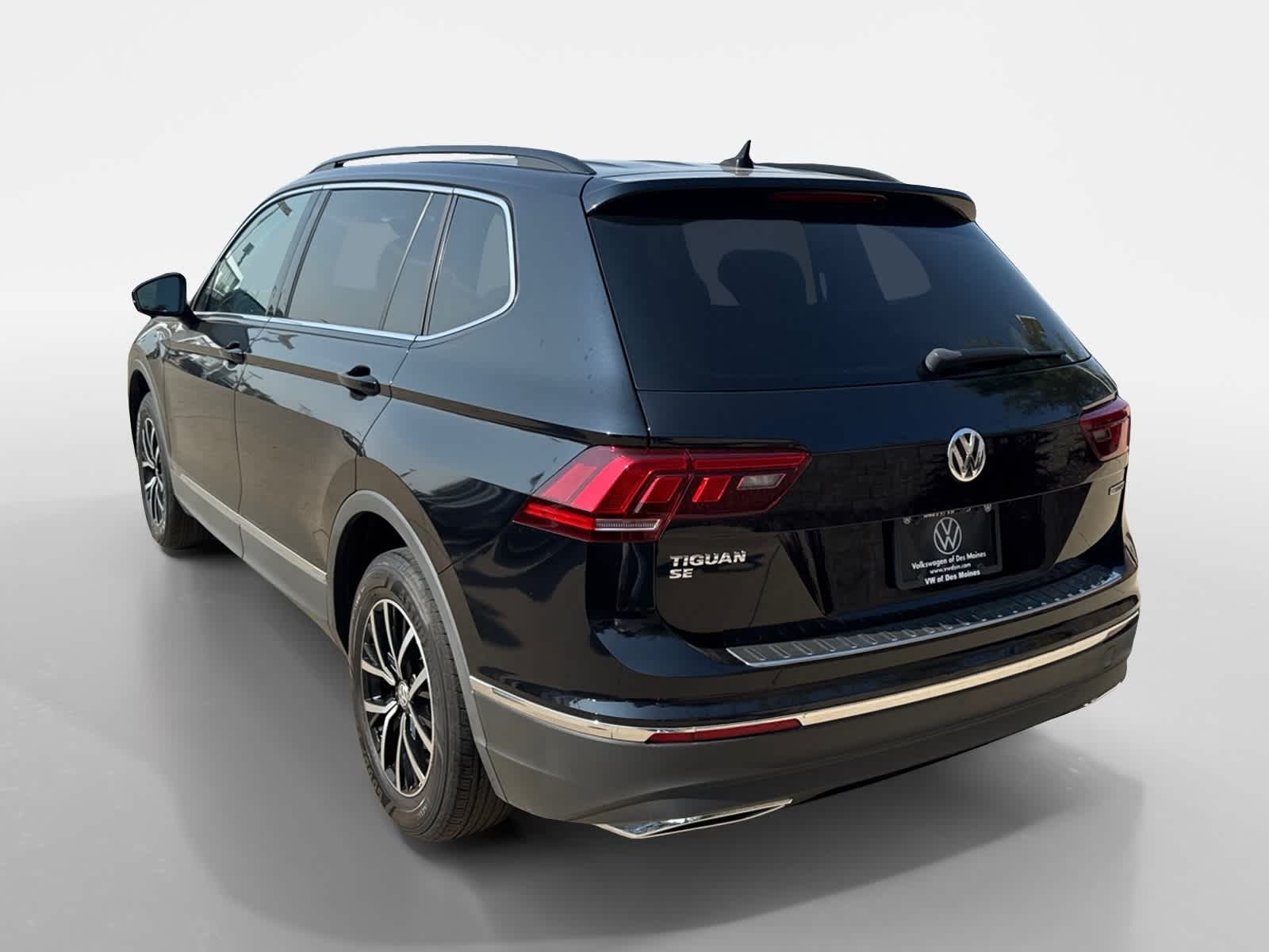 2021 Volkswagen Tiguan SE photo 4