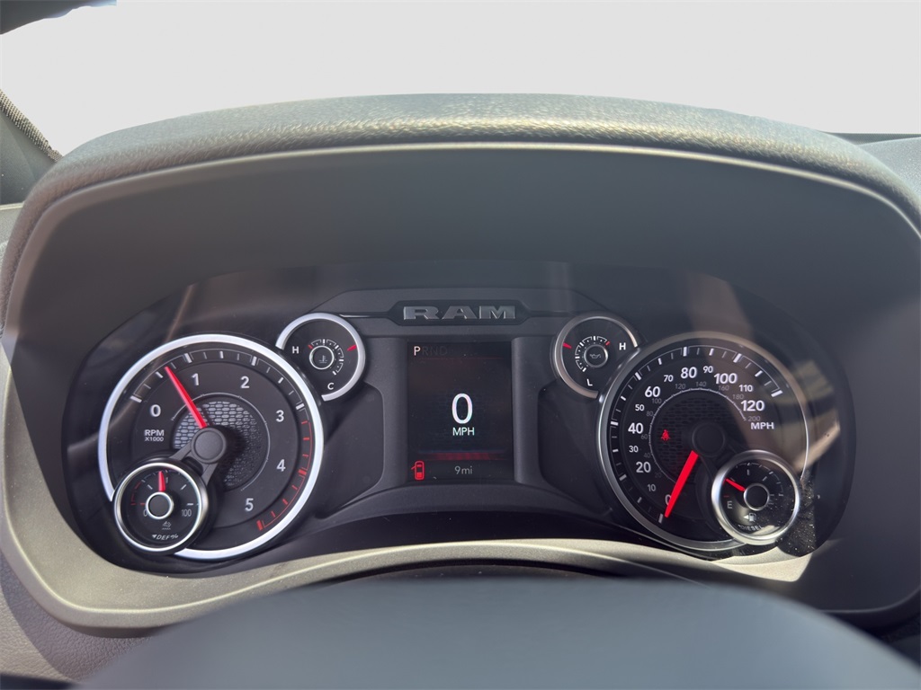2025 Ram 2500 Tradesman photo 11