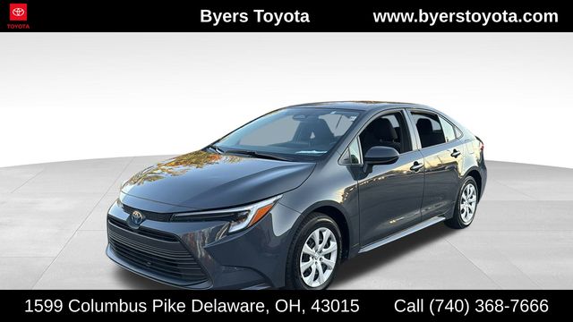 2024 Toyota Corolla LE's photo