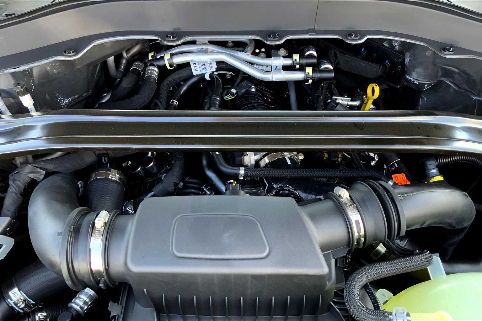 2025 Ford Explorer ST photo 17