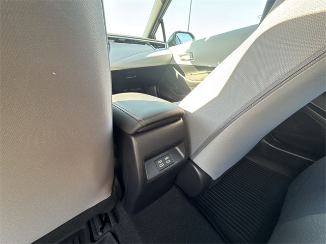 2025 Toyota Corolla SE photo 19