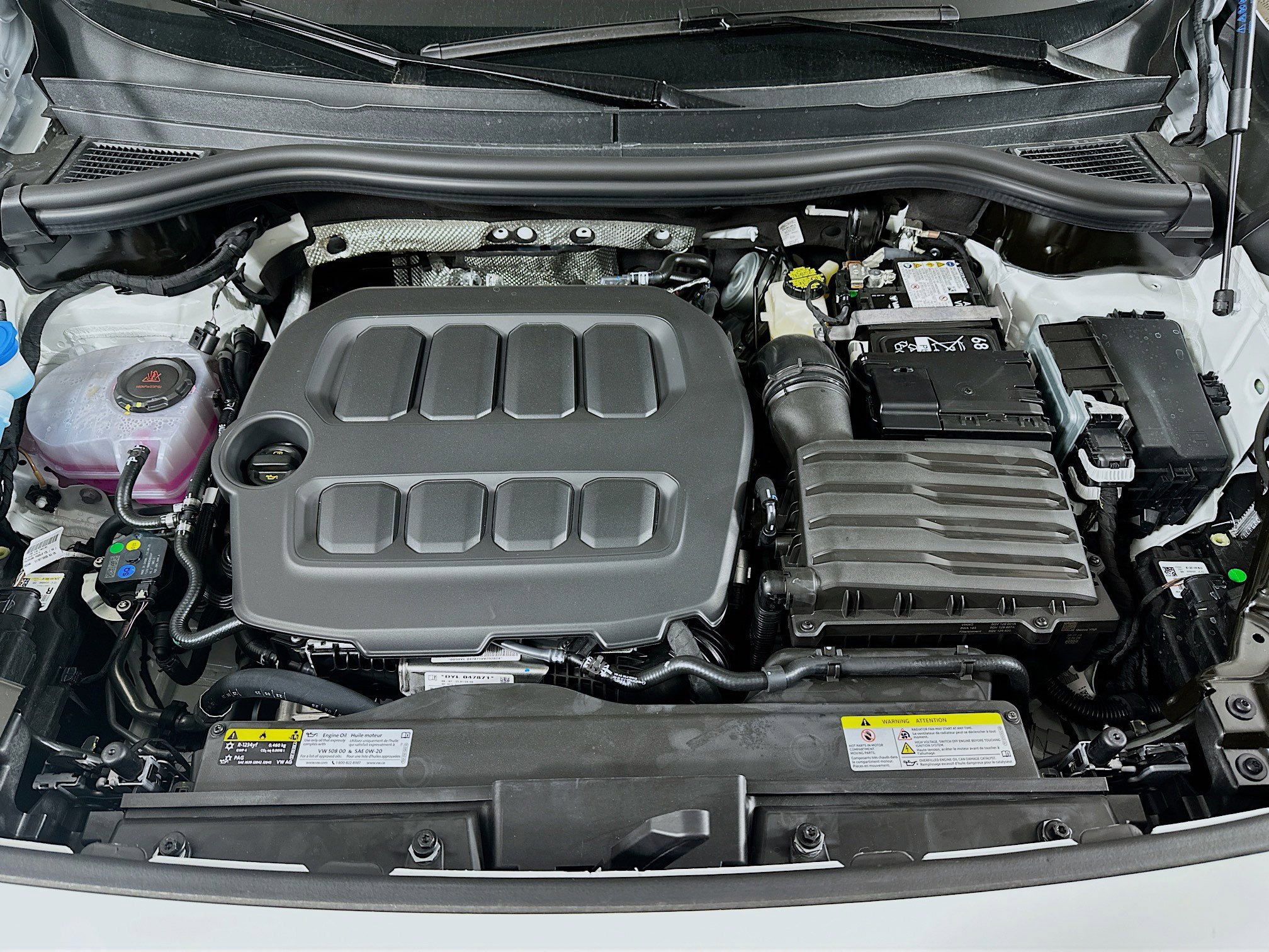 2025 Volkswagen Tiguan SE photo 25