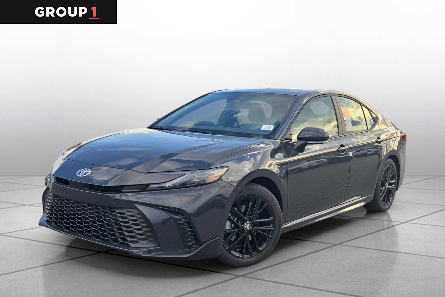 2026 Toyota Camry SE's photo